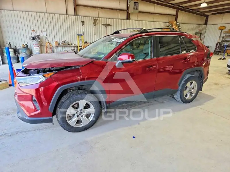 2021 Toyota RAV4 photo