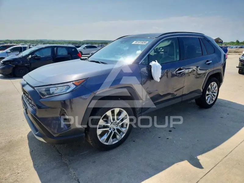 2021 Toyota RAV4 фото