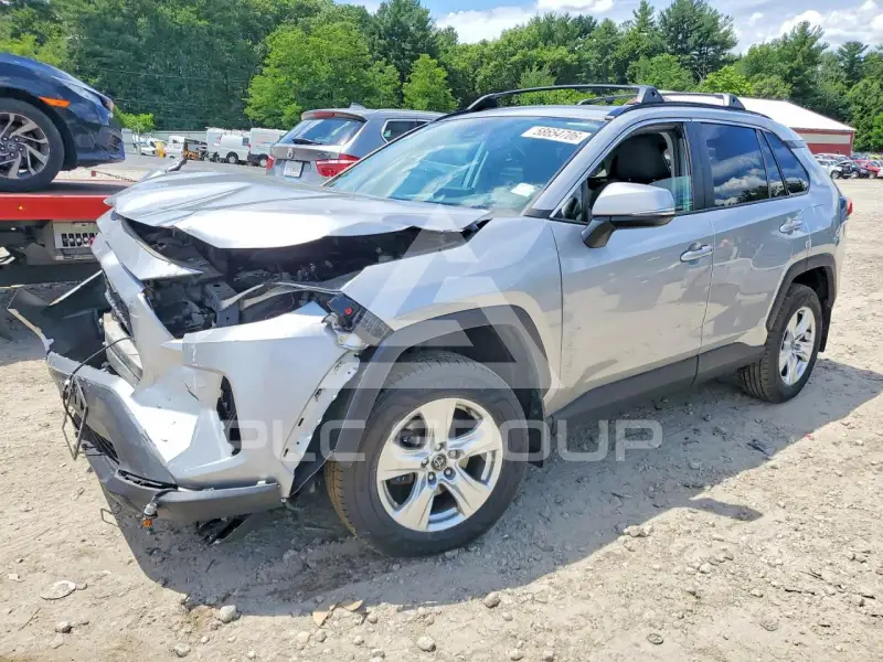 2021 Toyota RAV4 photo