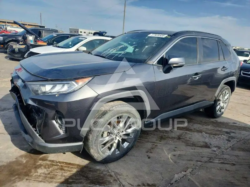 2021 Toyota RAV4 фото