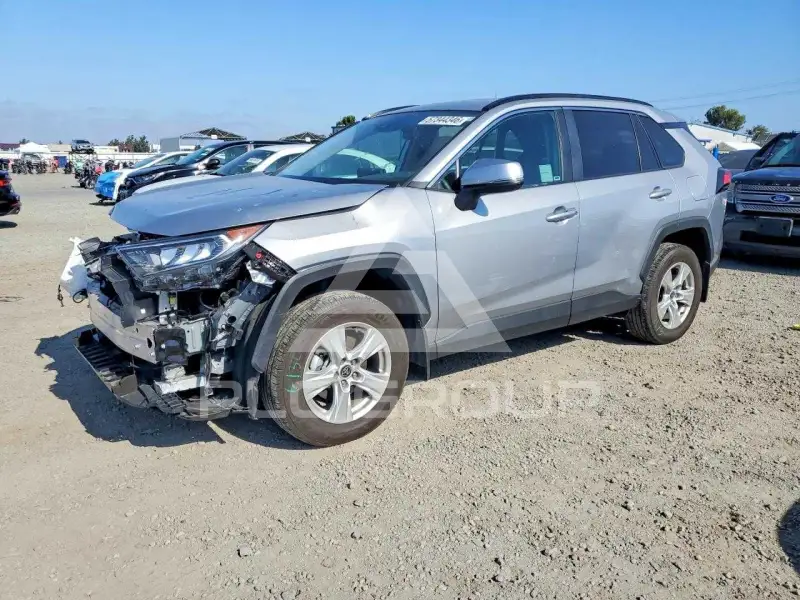 2021 Toyota RAV4 фото