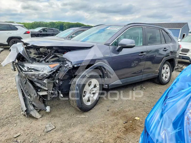 2021 Toyota RAV4 фото
