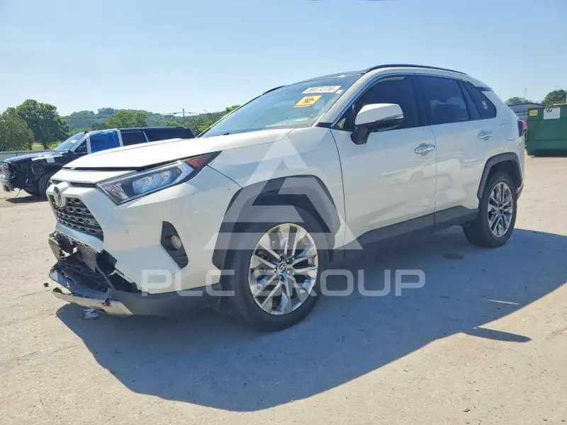 2021 Toyota RAV4 фото