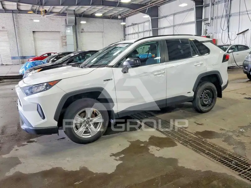 2021 Toyota RAV4 фото