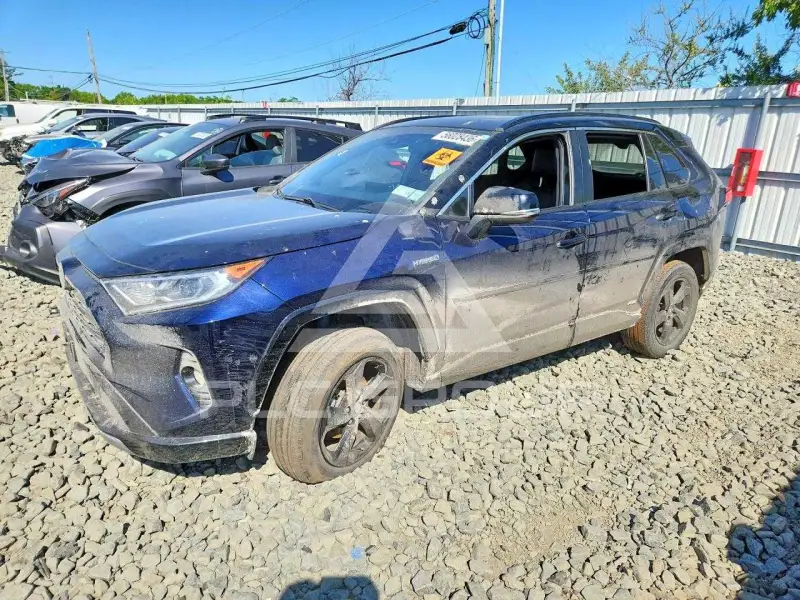 2021 Toyota RAV4 photo