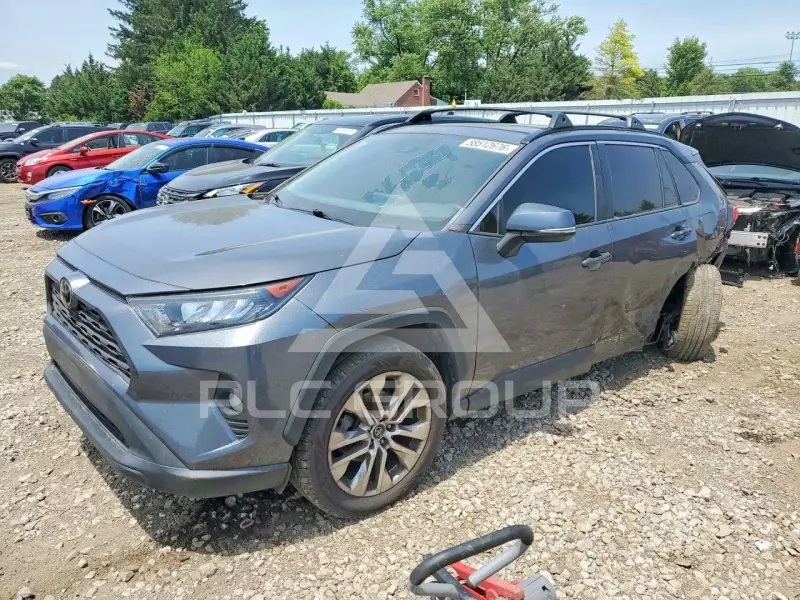 2021 Toyota RAV4 фото