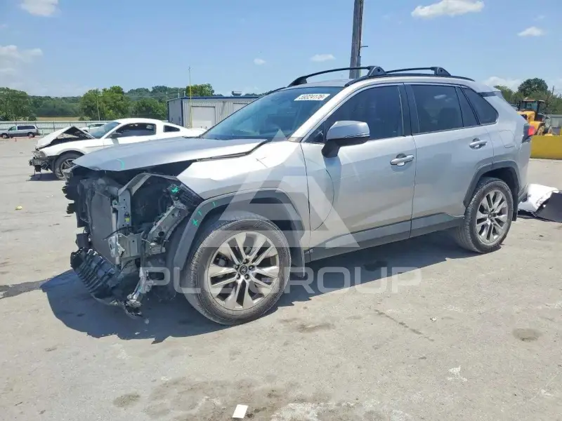 2021 Toyota RAV4 photo