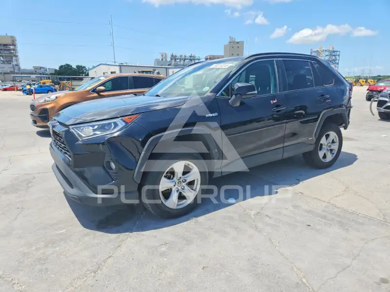 2021 Toyota RAV4 фото