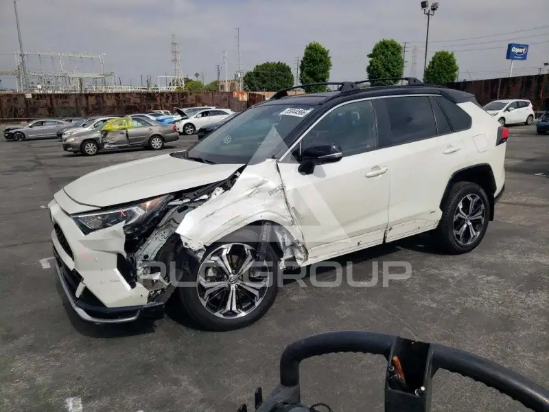 2021 Toyota RAV4 фото