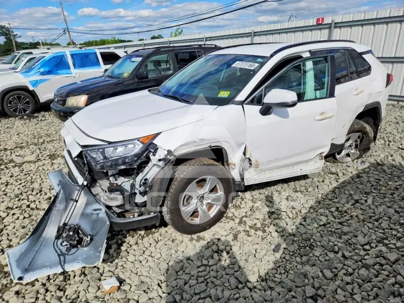 2021 Toyota RAV4 photo