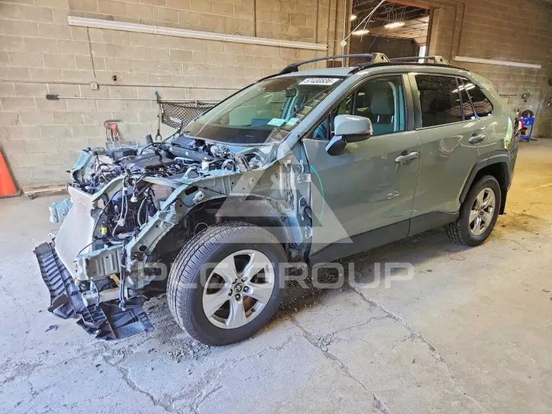 2021 Toyota RAV4 фото