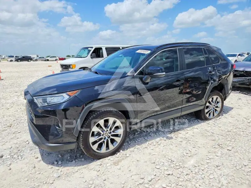 2021 Toyota RAV4 photo