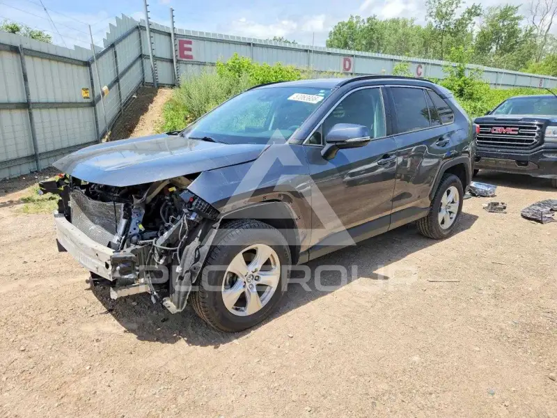 2021 Toyota RAV4 фото
