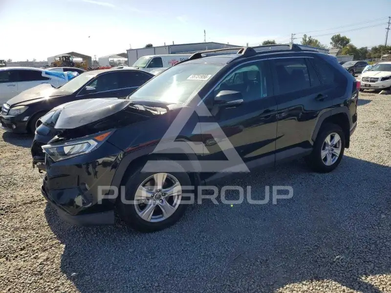 2021 Toyota RAV4 фото