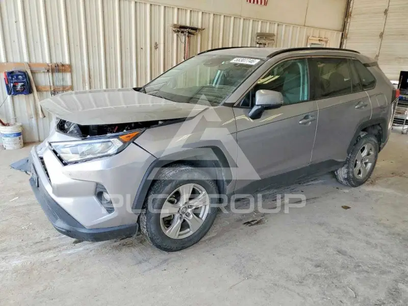2021 Toyota RAV4 photo