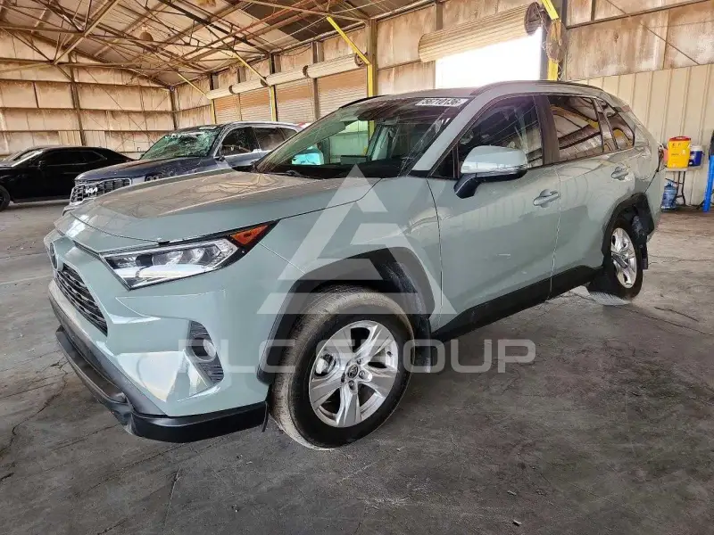 2021 Toyota RAV4 photo