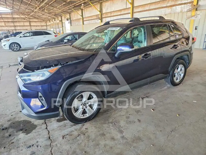 2021 Toyota RAV4 фото