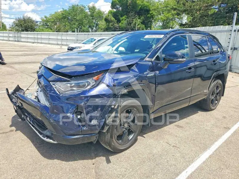 2021 Toyota RAV4 фото