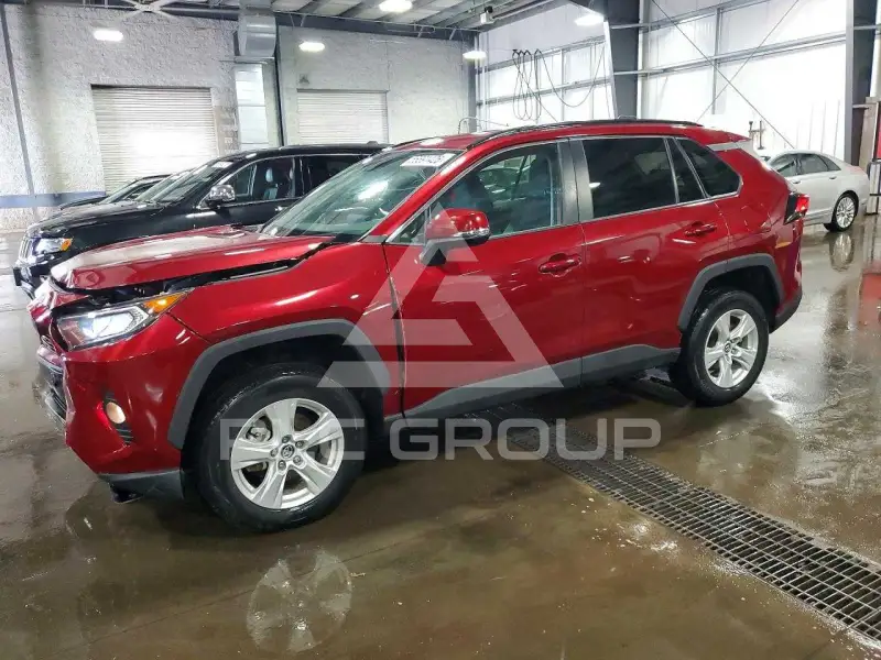 2021 Toyota RAV4 photo