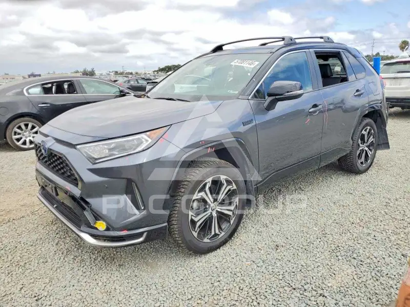 2021 Toyota RAV4 photo