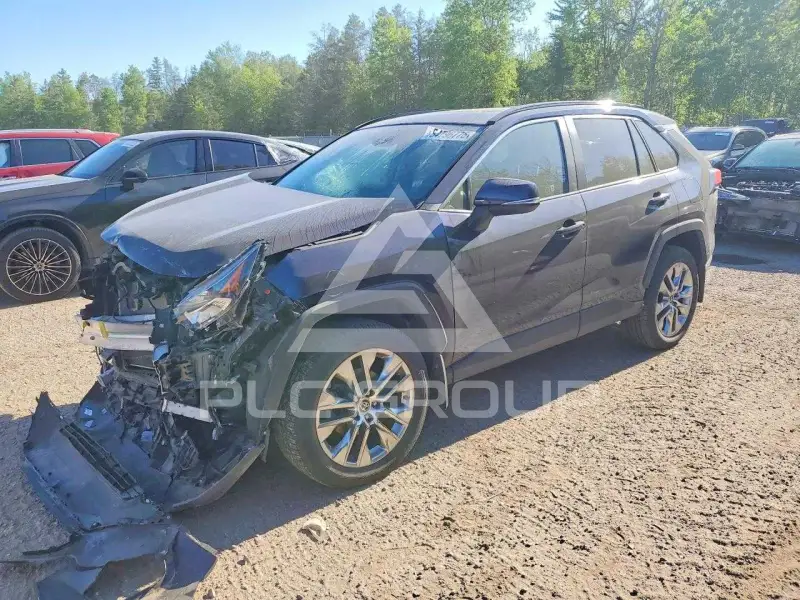 2021 Toyota RAV4 фото