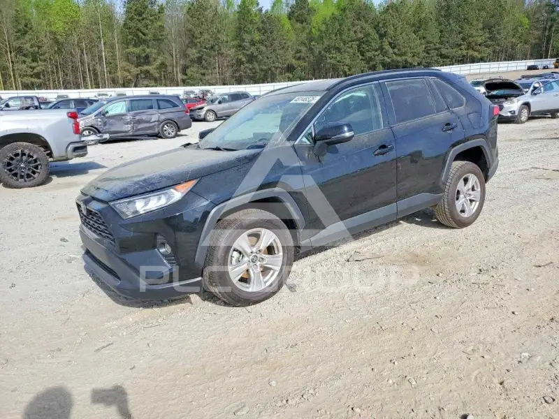 2021 Toyota RAV4 фото