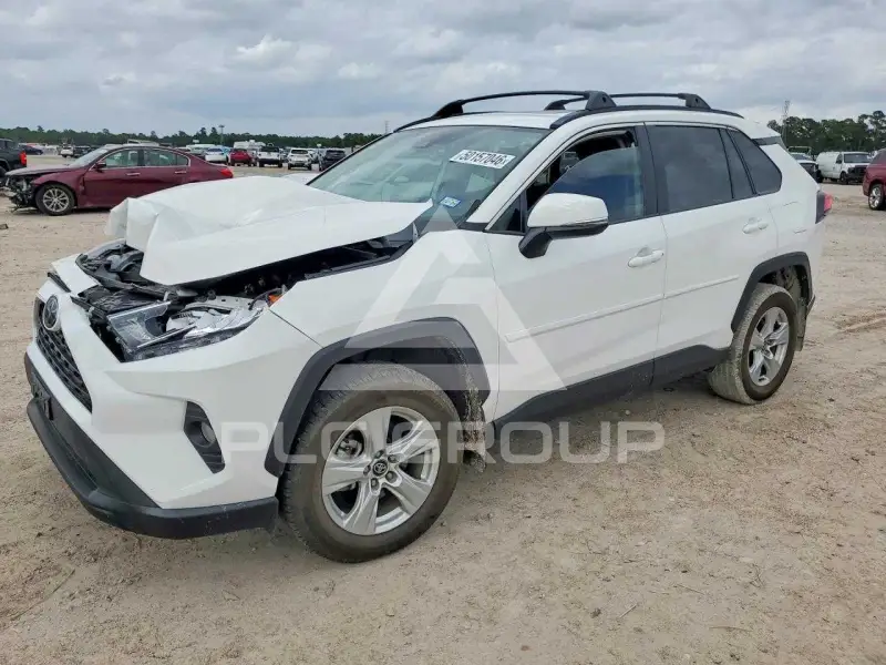 2021 Toyota RAV4 фото