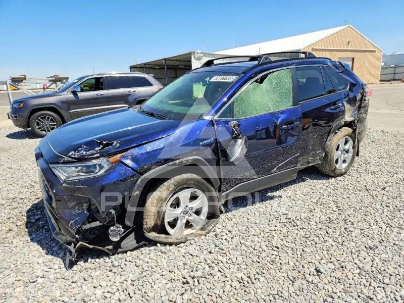 2021 Toyota RAV4 photo