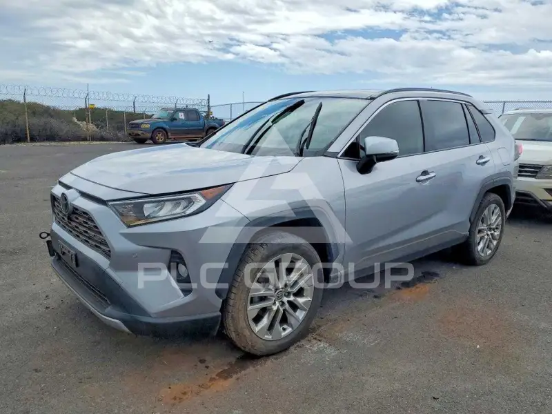 2021 Toyota RAV4 фото