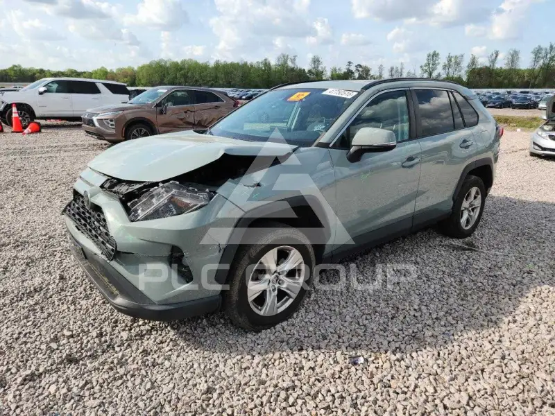 2021 Toyota RAV4 photo