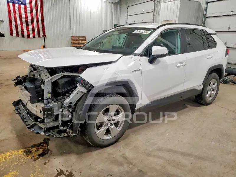 2021 Toyota RAV4 фото