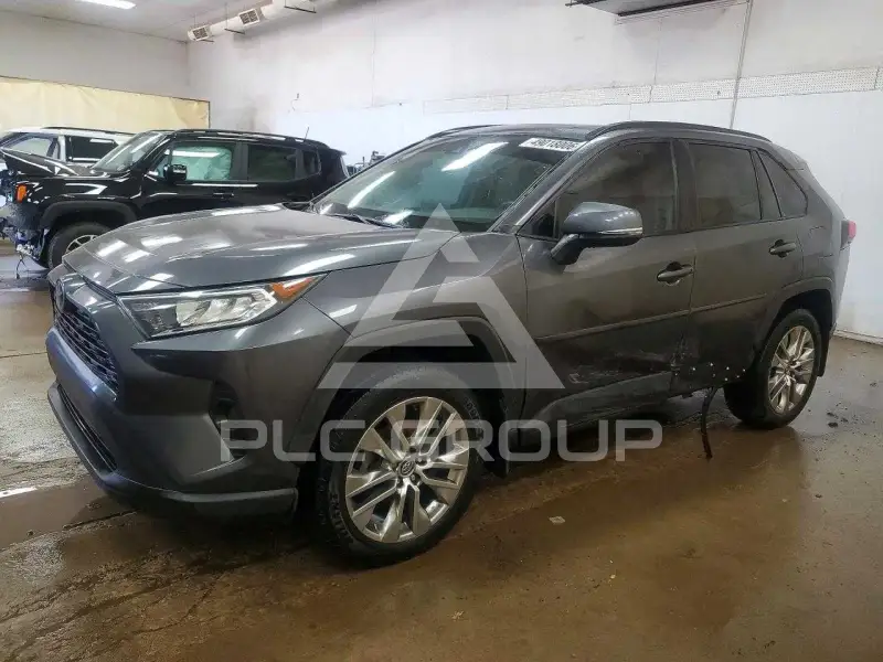 2021 Toyota RAV4 фото