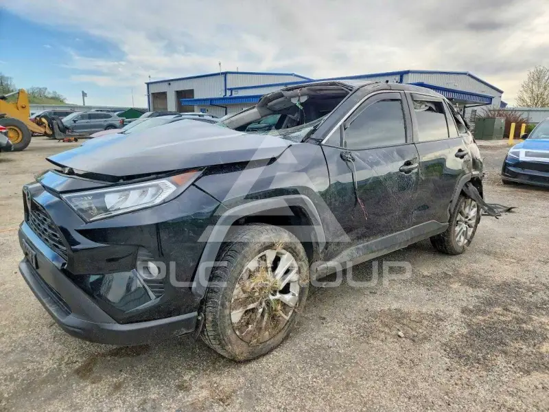 2021 Toyota RAV4 photo