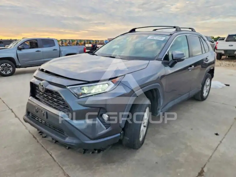 2021 Toyota RAV4 photo