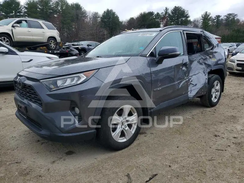 2021 Toyota RAV4 фото