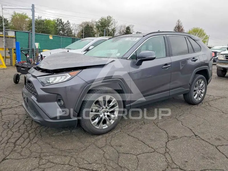 2021 Toyota RAV4 photo