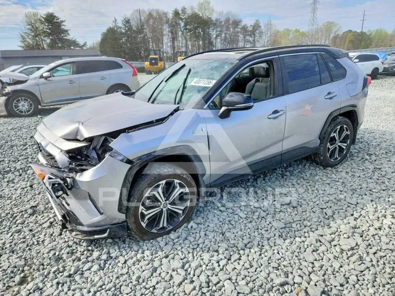 2021 Toyota RAV4 фото