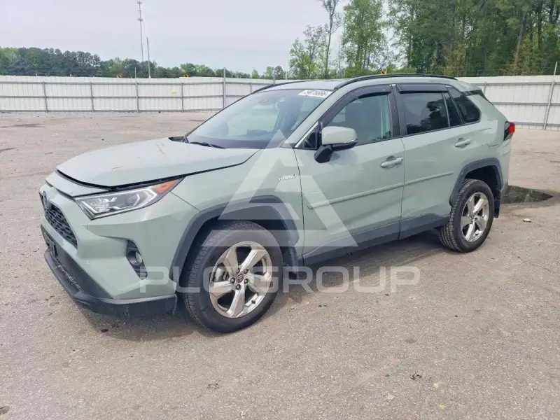 2021 Toyota RAV4 фото