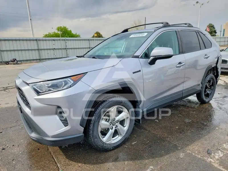 2021 Toyota RAV4 фото