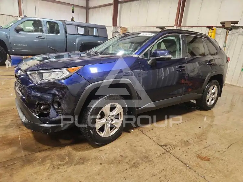 2021 Toyota RAV4 фото