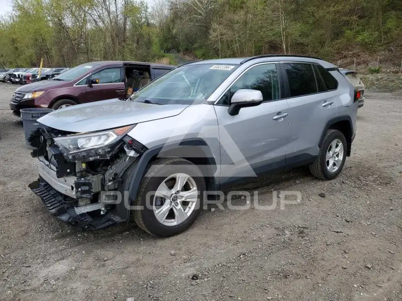 2021 Toyota RAV4 фото