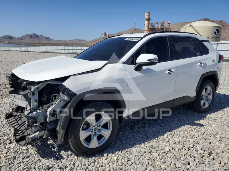 2021 Toyota RAV4 фото