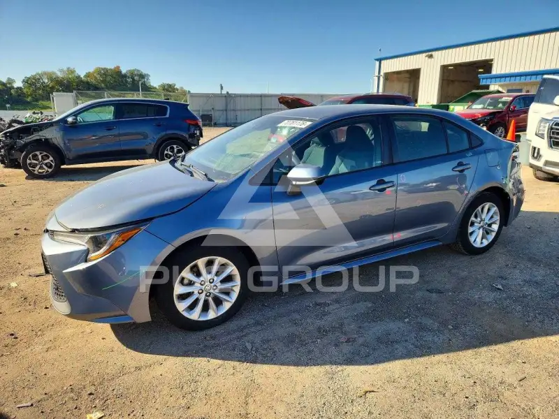 2021 Toyota COROLLA фото