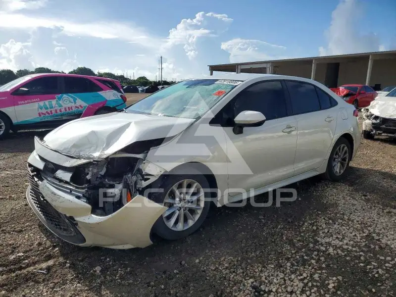 2021 Toyota COROLLA фото
