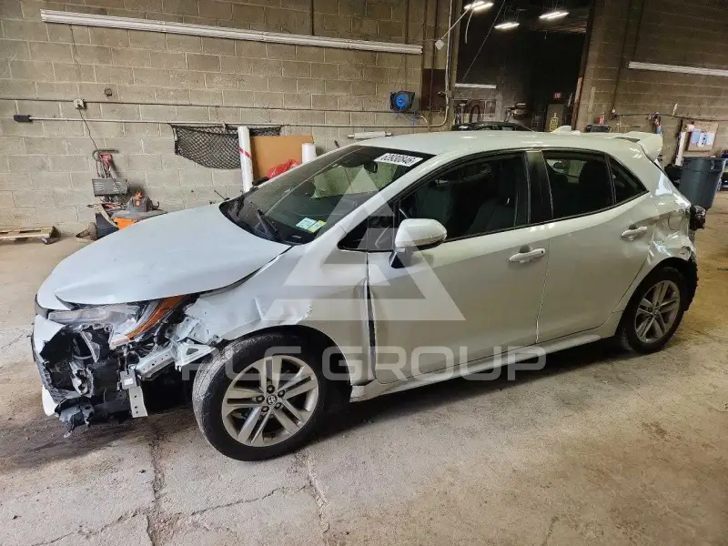 2021 Toyota COROLLA фото