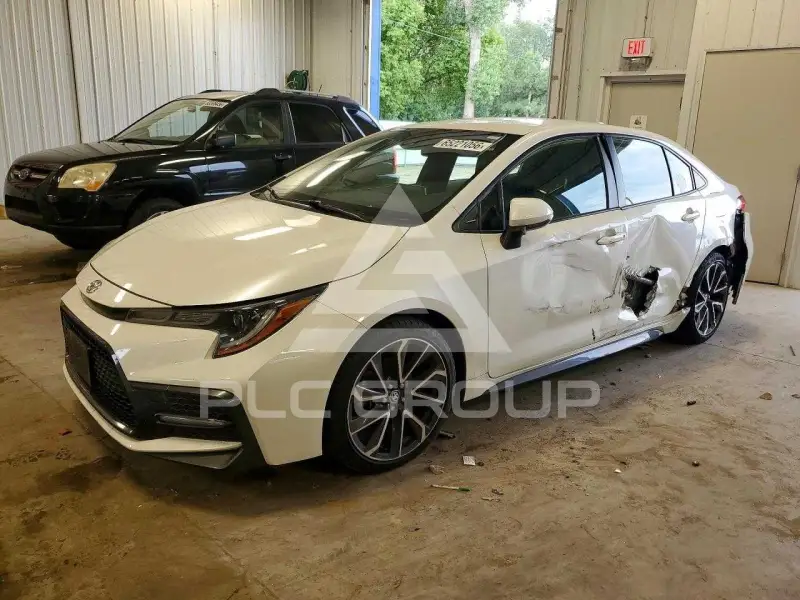 2021 Toyota COROLLA фото