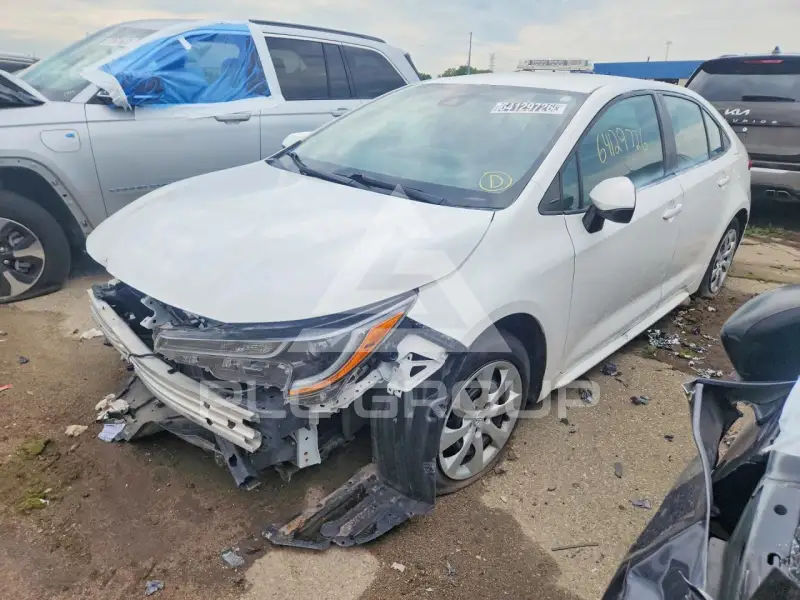 2021 Toyota COROLLA фото