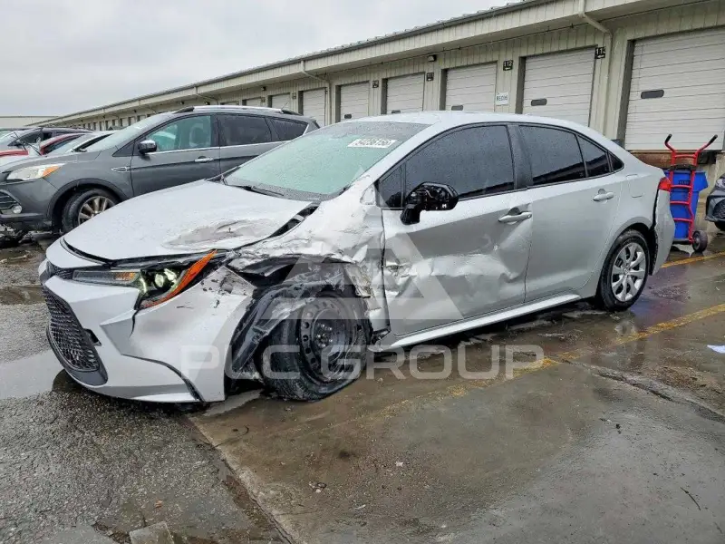 2021 Toyota COROLLA фото