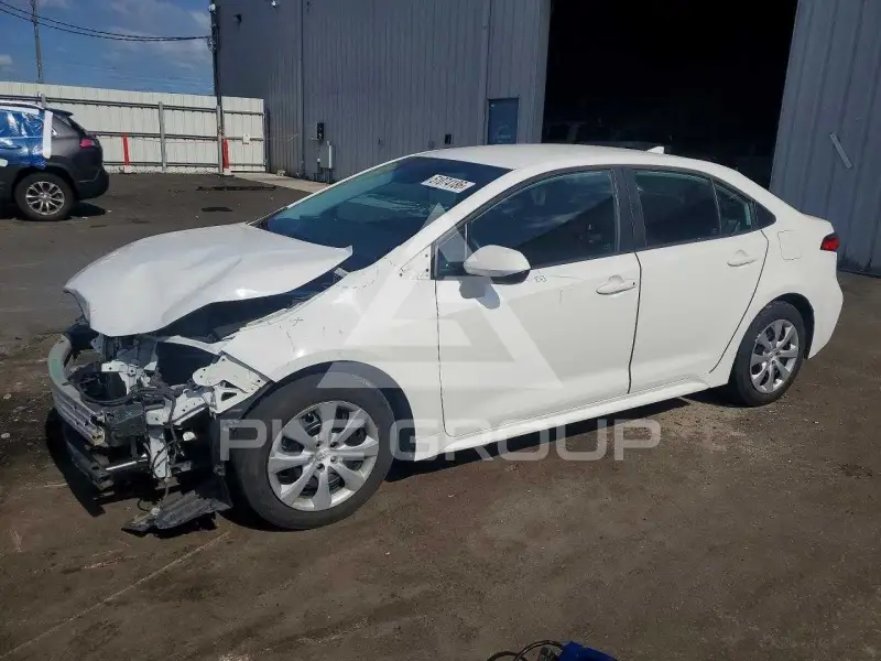 2021 Toyota COROLLA photo