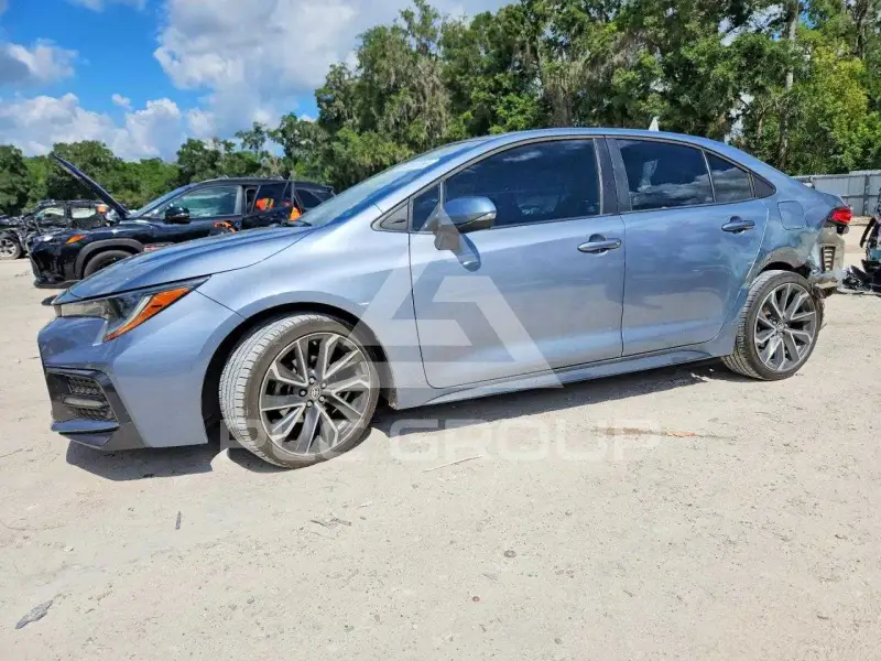 2021 Toyota COROLLA фото